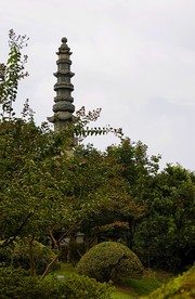 七宝教寺里的莲花塔