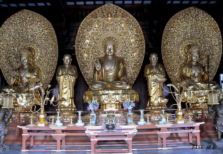 上海宝山寺佛像图片
