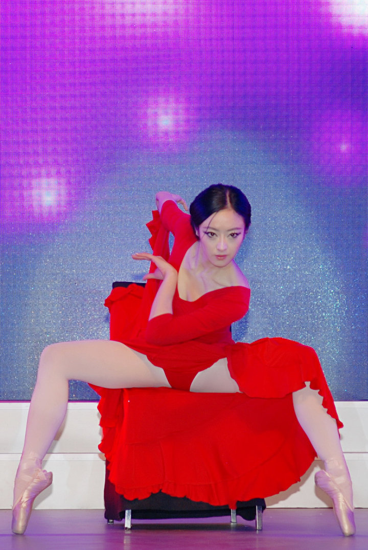 ۰