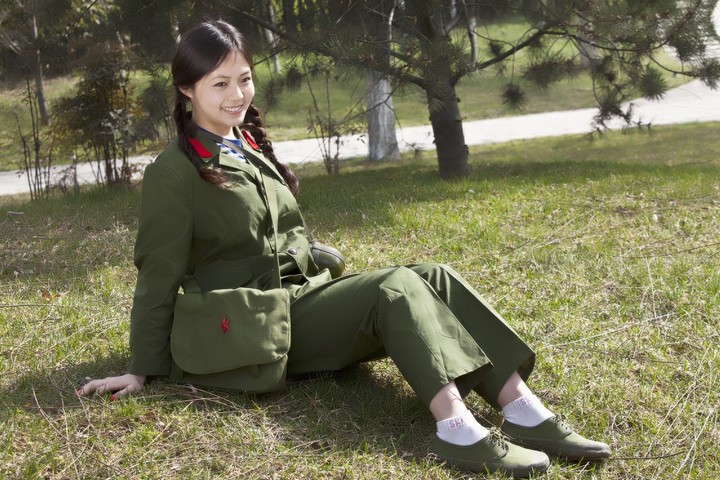 红领章绿军装女兵图片图片