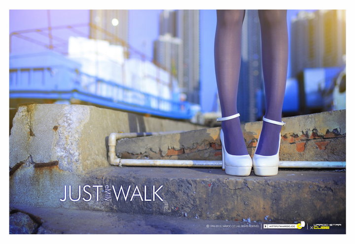 JUST WALK+EMILY