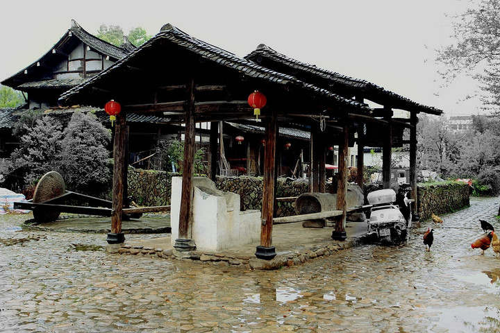 雨中巖頭古村,麗水街