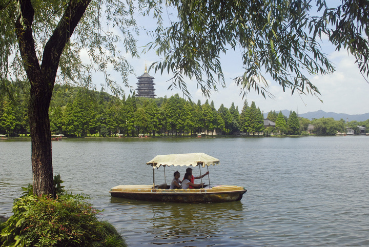 【望雷峰塔摄影图片】西湖边风光摄影_石上清流摄影博客_太平洋电脑网