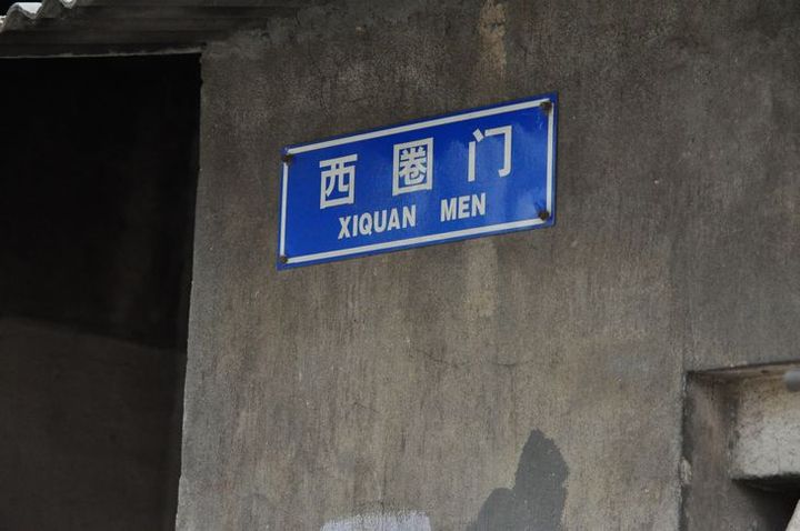 ֱ