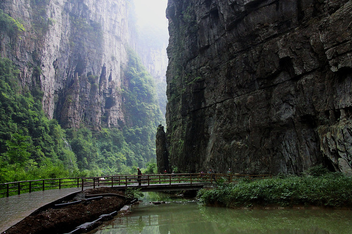 重慶武隆天生三橋景區攝影圖__國內旅遊_旅遊 天生三橋景區很大,但