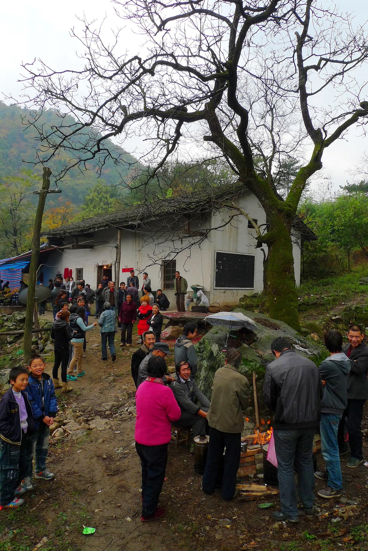 土匪寨雨中行