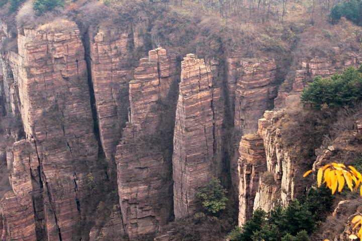辉县凤凰山图片