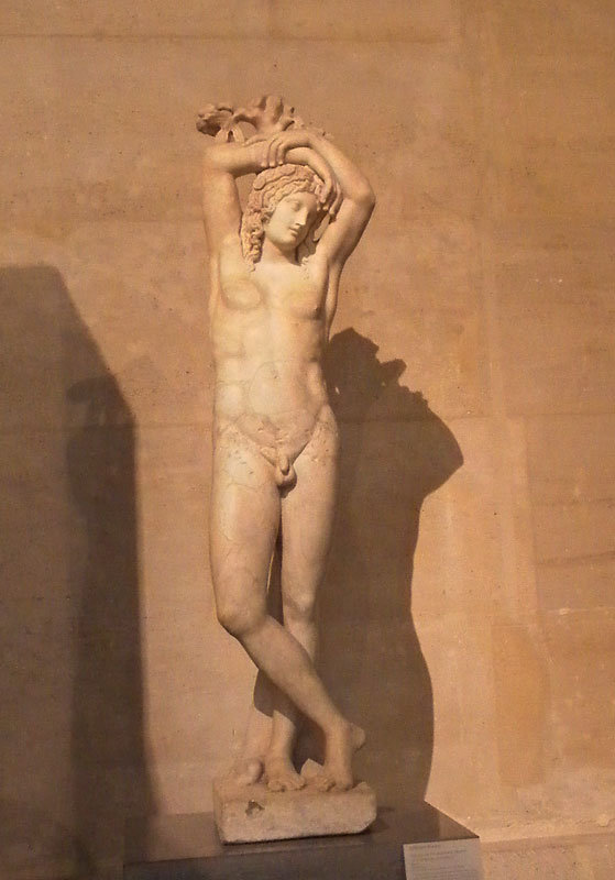 ¬ Louvre Museum