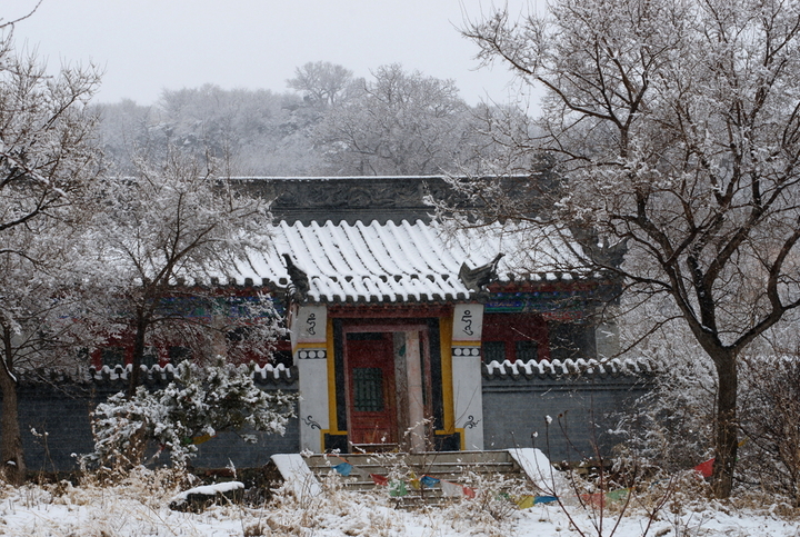 贾宝玉风雪山神庙图片