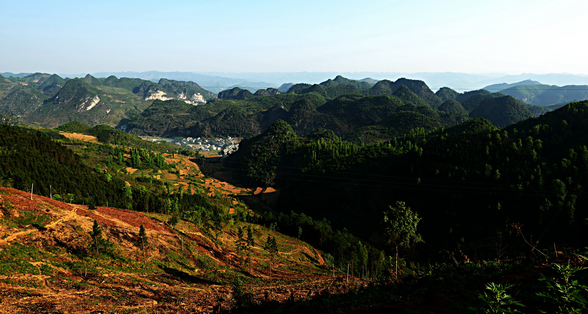 【家乡路边景色摄影图片】隆林县～乡村公路边纪实摄影
