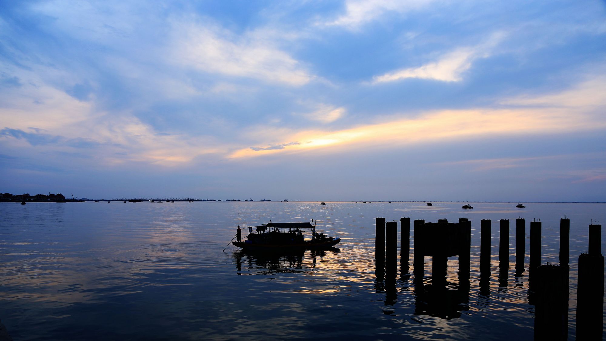 宁静的海湾