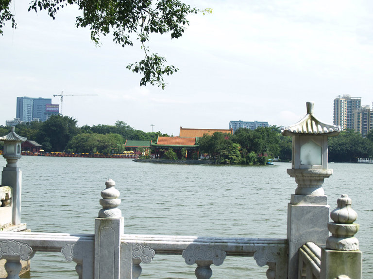 Բ麣