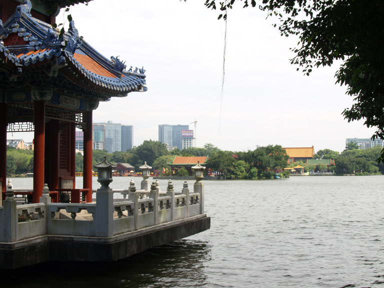 Բ麣