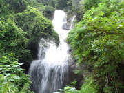 小溪与飞瀑