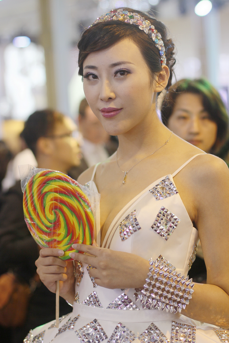2013Ϻɴչй鲩