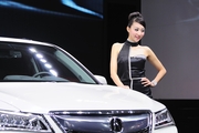 第11届广州国际车展讴歌展区一号车模