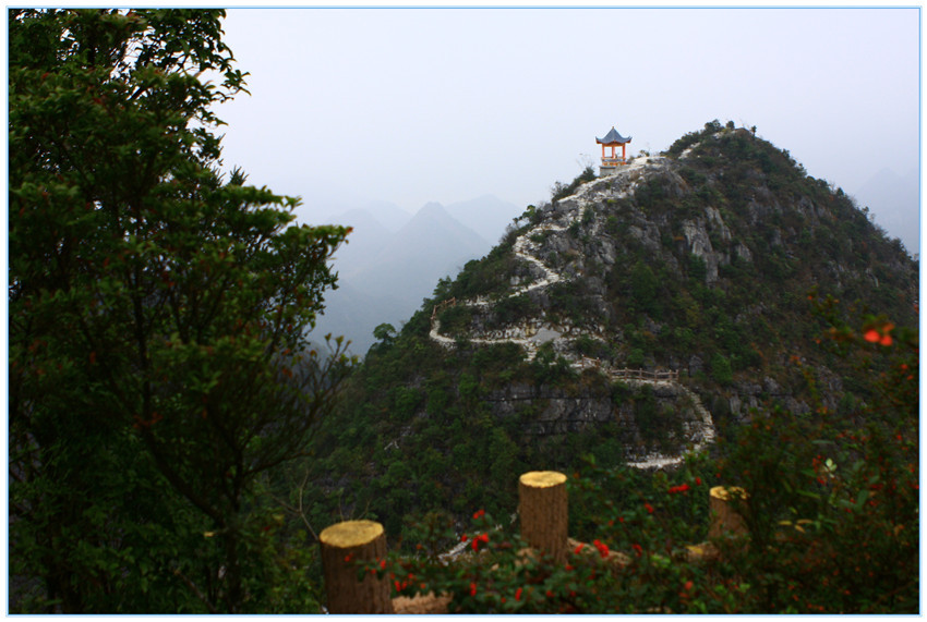 火賣村是廣西樂業縣的一個小山村,這些年村裡也搞起了生態旅遊,這裡