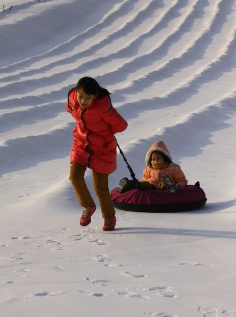 带着孩子去滑雪