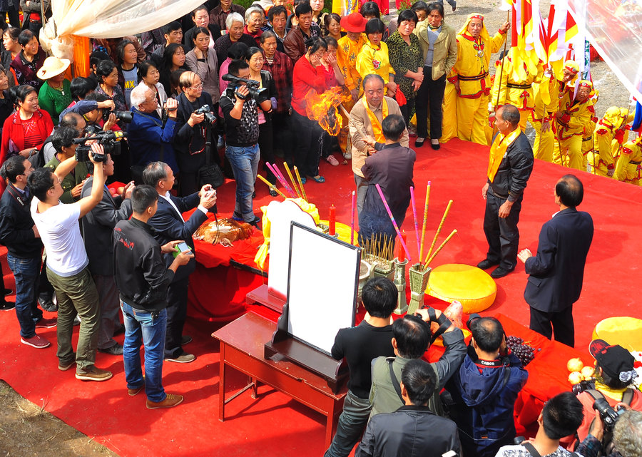 陈炉古镇的祭祀窑神