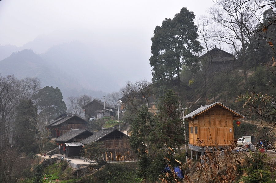 再拍吕洞村