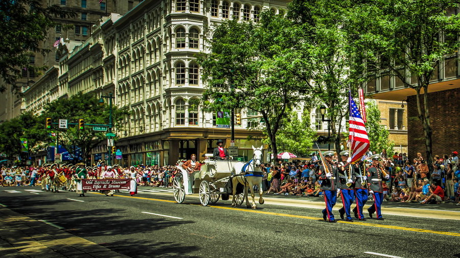 2009 July 4th Parade in Historic Philadelphia ()