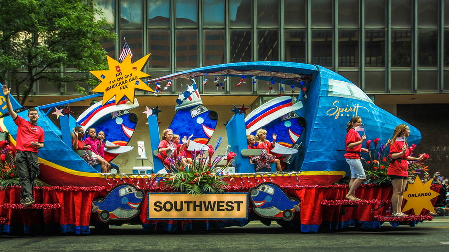 2009 July 4th Parade in Historic Philadelphia ()