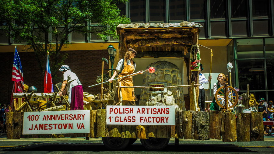 2009 July 4th Parade in Historic Philadelphia ()