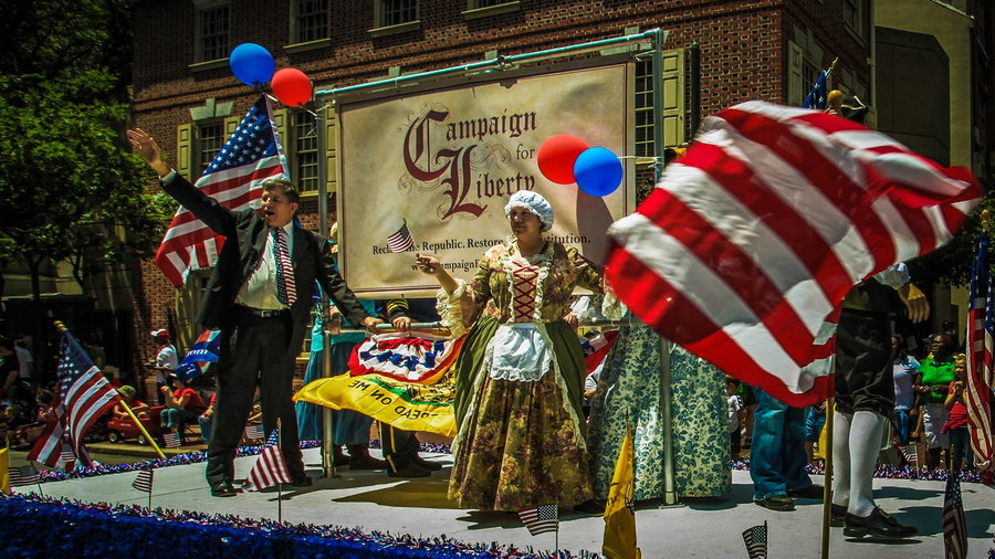 2009 July 4th Parade in Historic Philadelphia ()