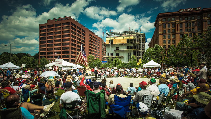 2009 July 4th Parade in Historic Philadelphia ()