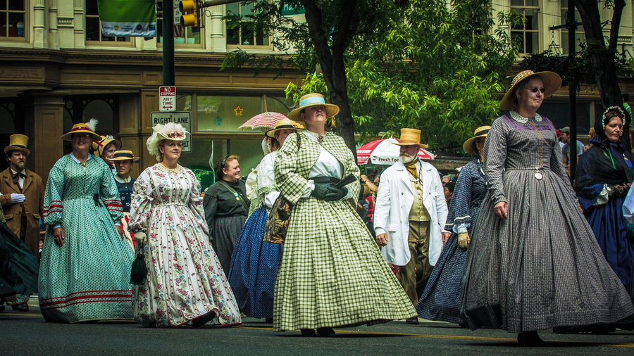 2009 July 4th Parade in Historic Philadelphia ()