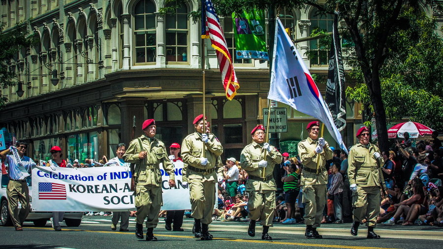 2009 July 4th Parade in Historic Philadelphia ()