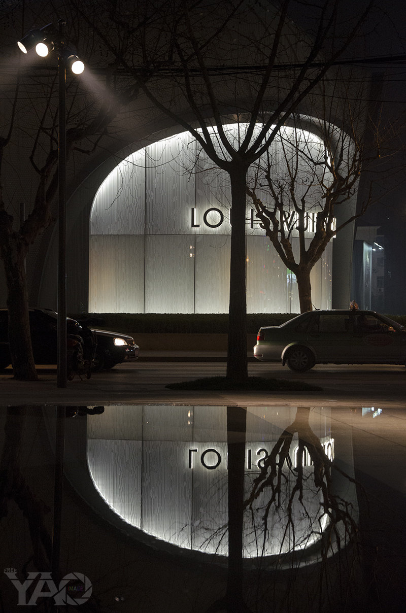 мΡEncounter with L Avenue