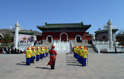 东镇庙祭拜