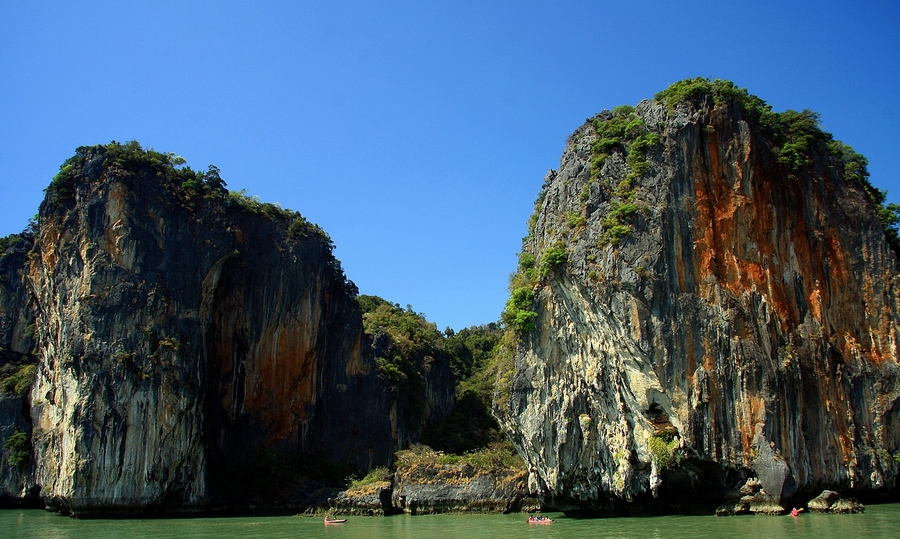 ȺHONG and PANAK Island