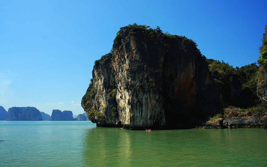 ȺHONG and PANAK Island