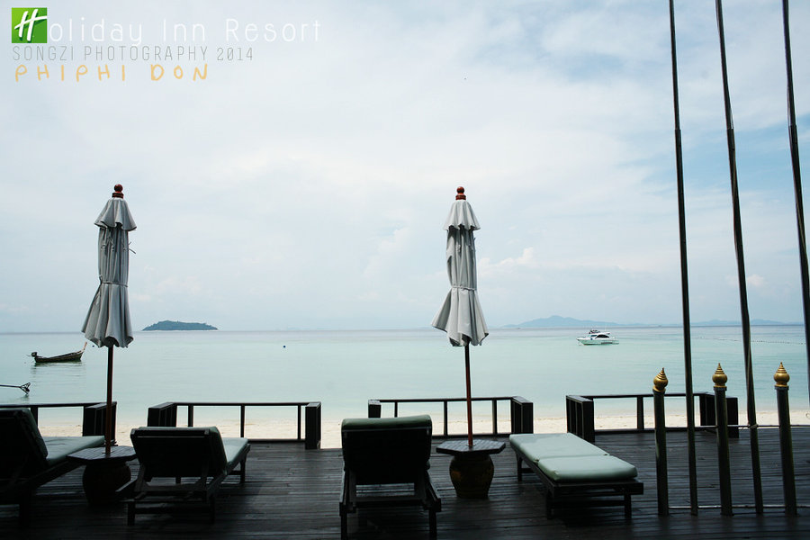 Holiday lnn  Resort