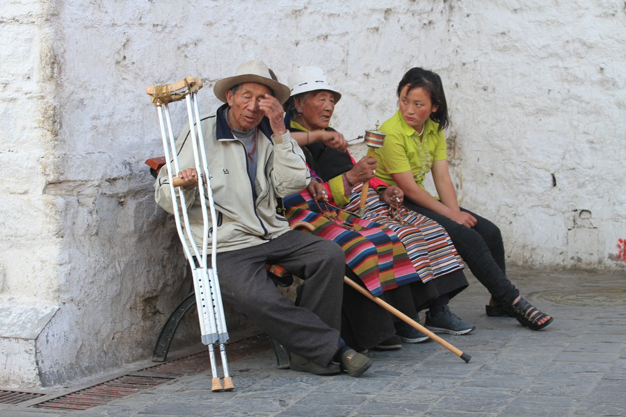 People on the bench,2nd