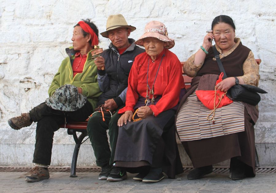 People on the bench,2nd