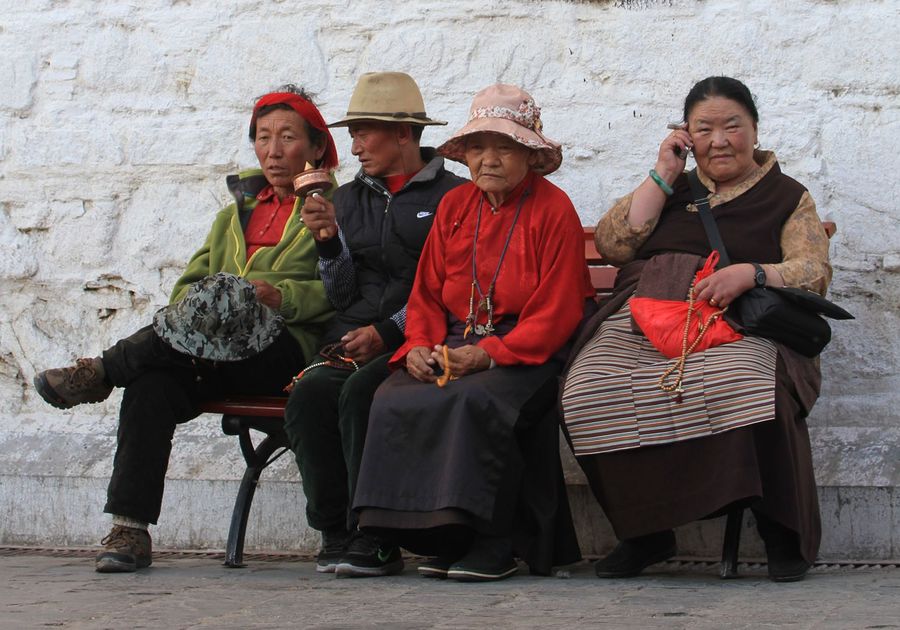 People on the bench,2nd