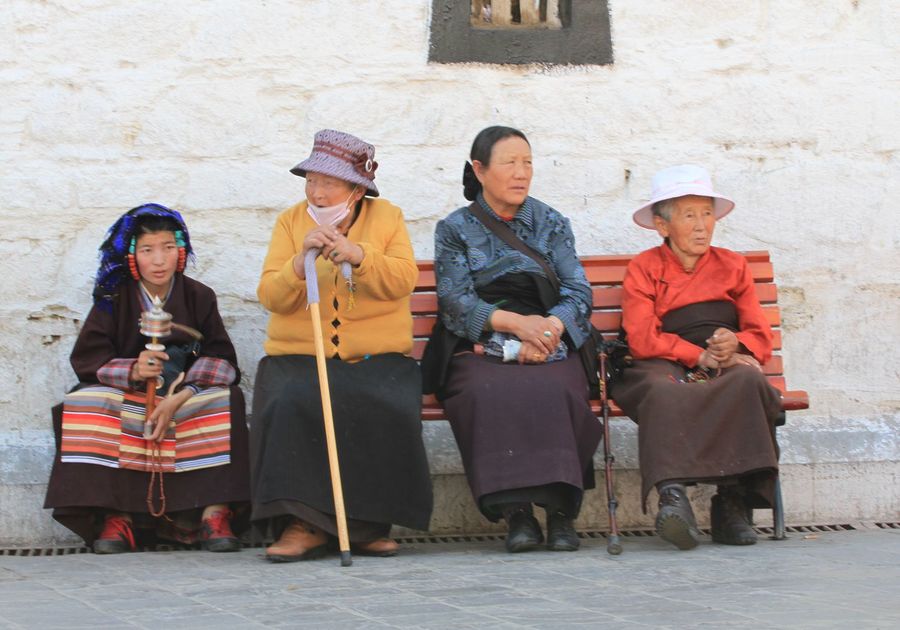 People on the bench,2nd