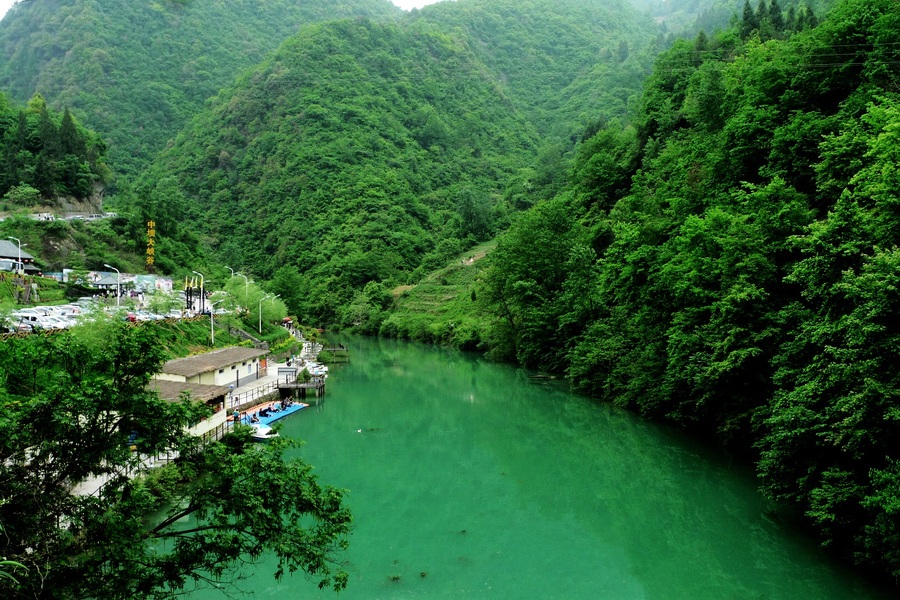 资中响水滩大峡谷图片