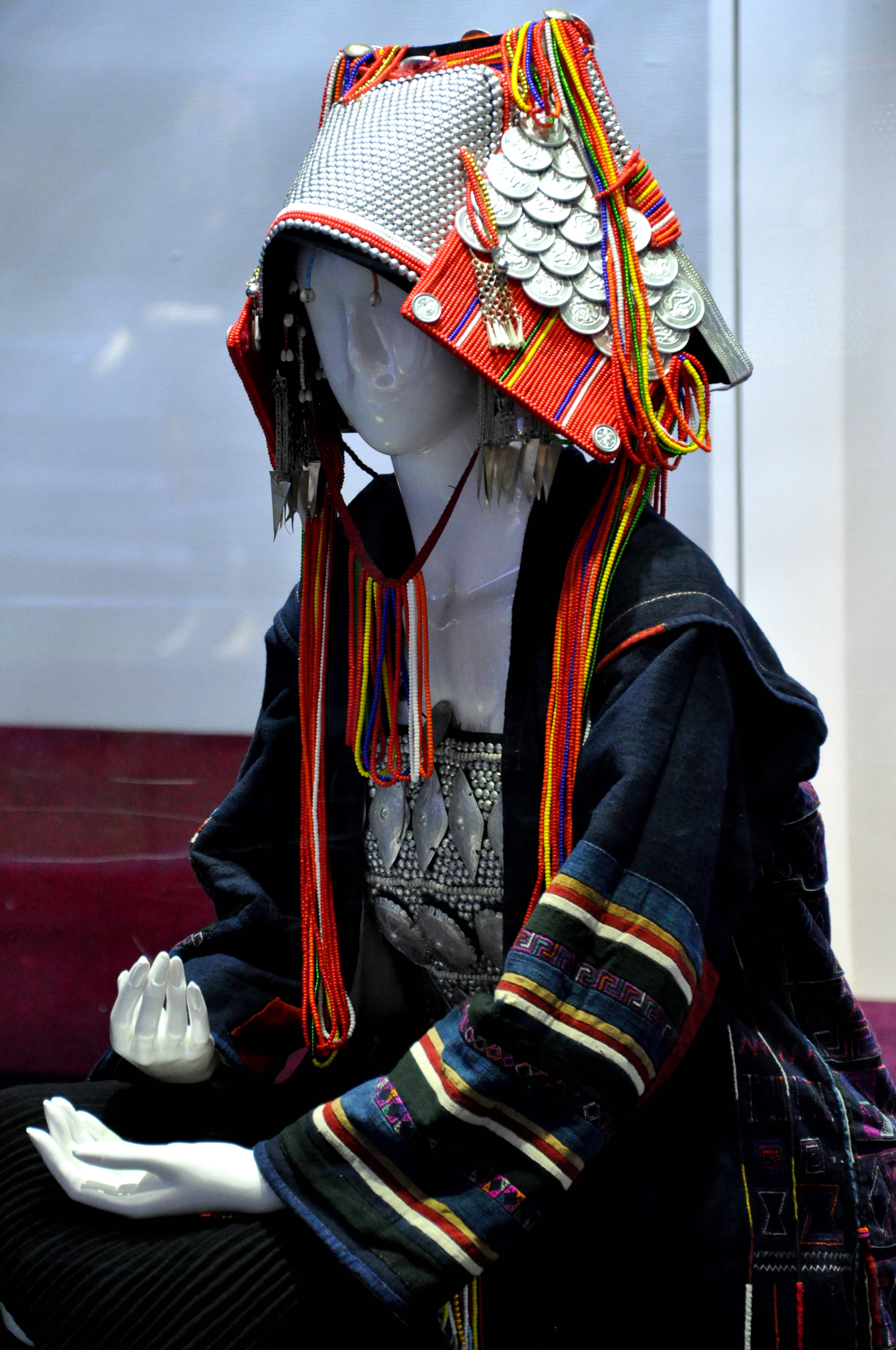 『资讯』“云上之和——云南哈尼族服饰展”在杭州开幕 - 知乎