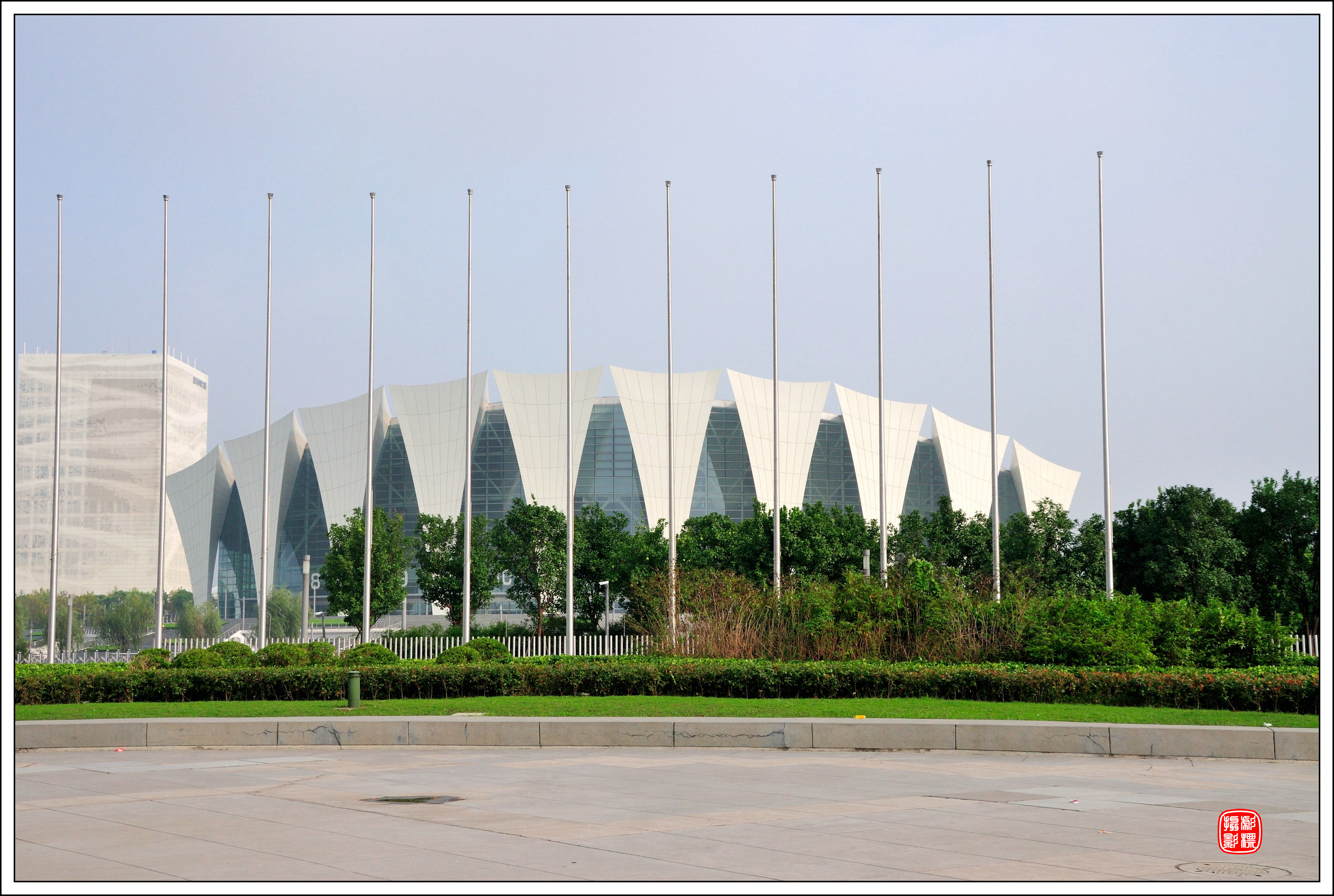 【东方体育中心（日景）摄影图片】上海东方体育中心风光摄影_老色廊摄影博客_太平洋电脑网摄影部落