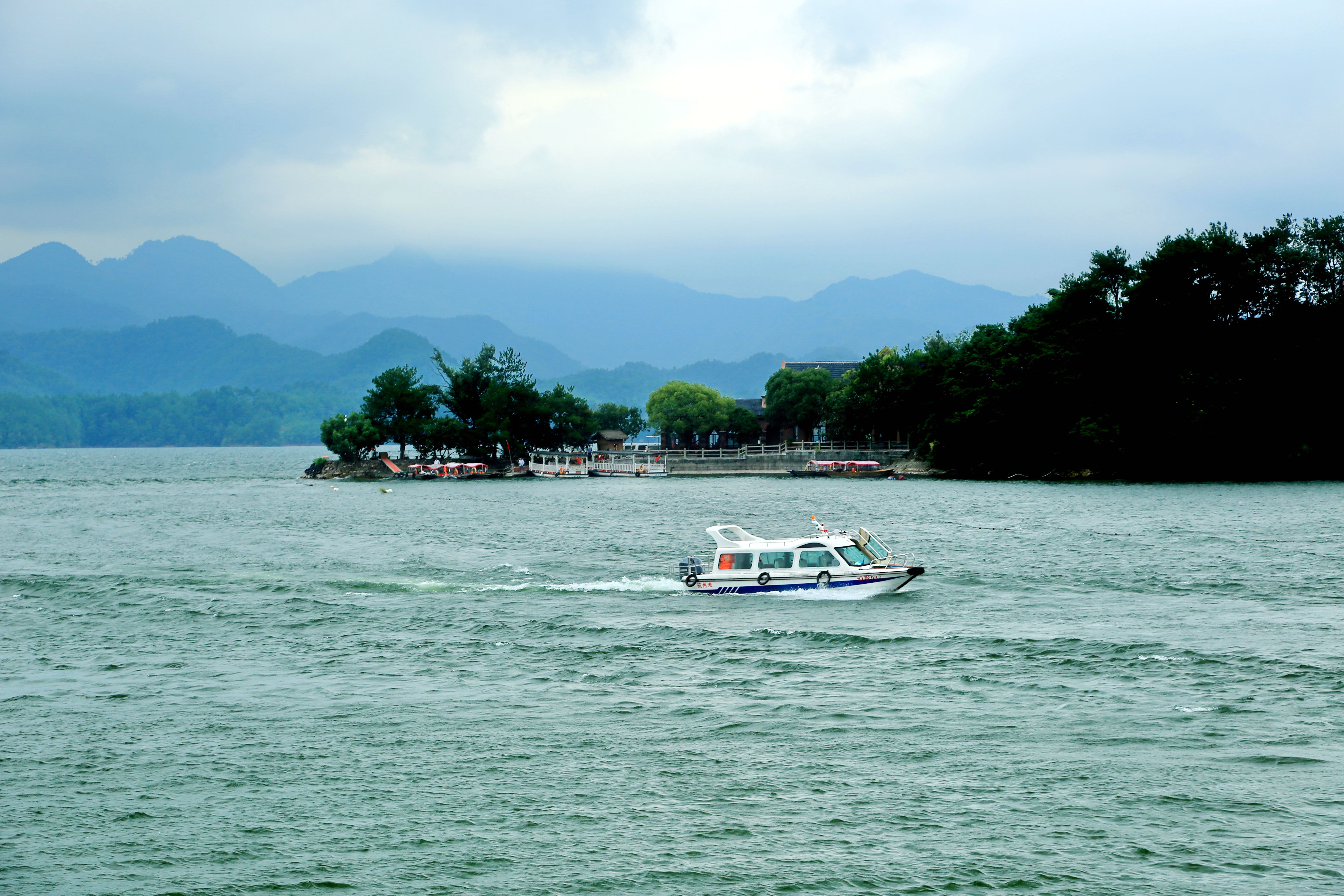 千岛湖源头新安江图片图片