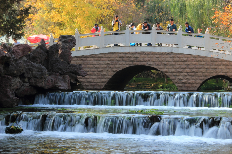 水磨沟风景区在哪里图片