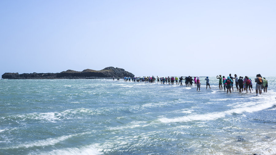 澎湖奎壁山踏浪