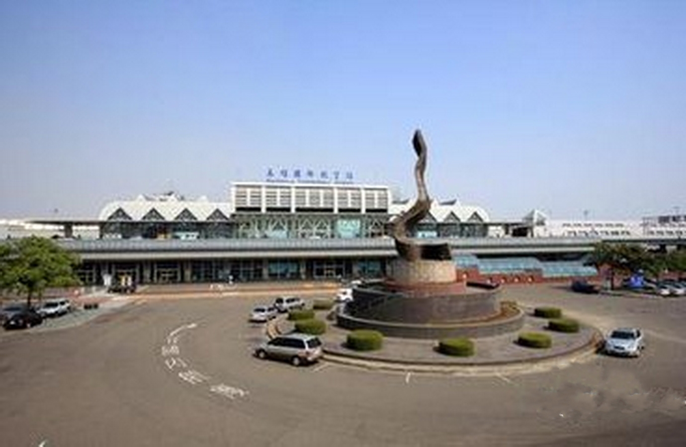 高雄国际机场高雄台湾 图库摄影片. 图片 包括有 航空, 生活, 终端, 繁忙, 旅游业, 高雄, 生活方式 - 88823722