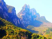 长江三峡高峡平湖两岸峽壁嵐影风光