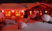 美丽圣洁的图画—雪乡夜景映像