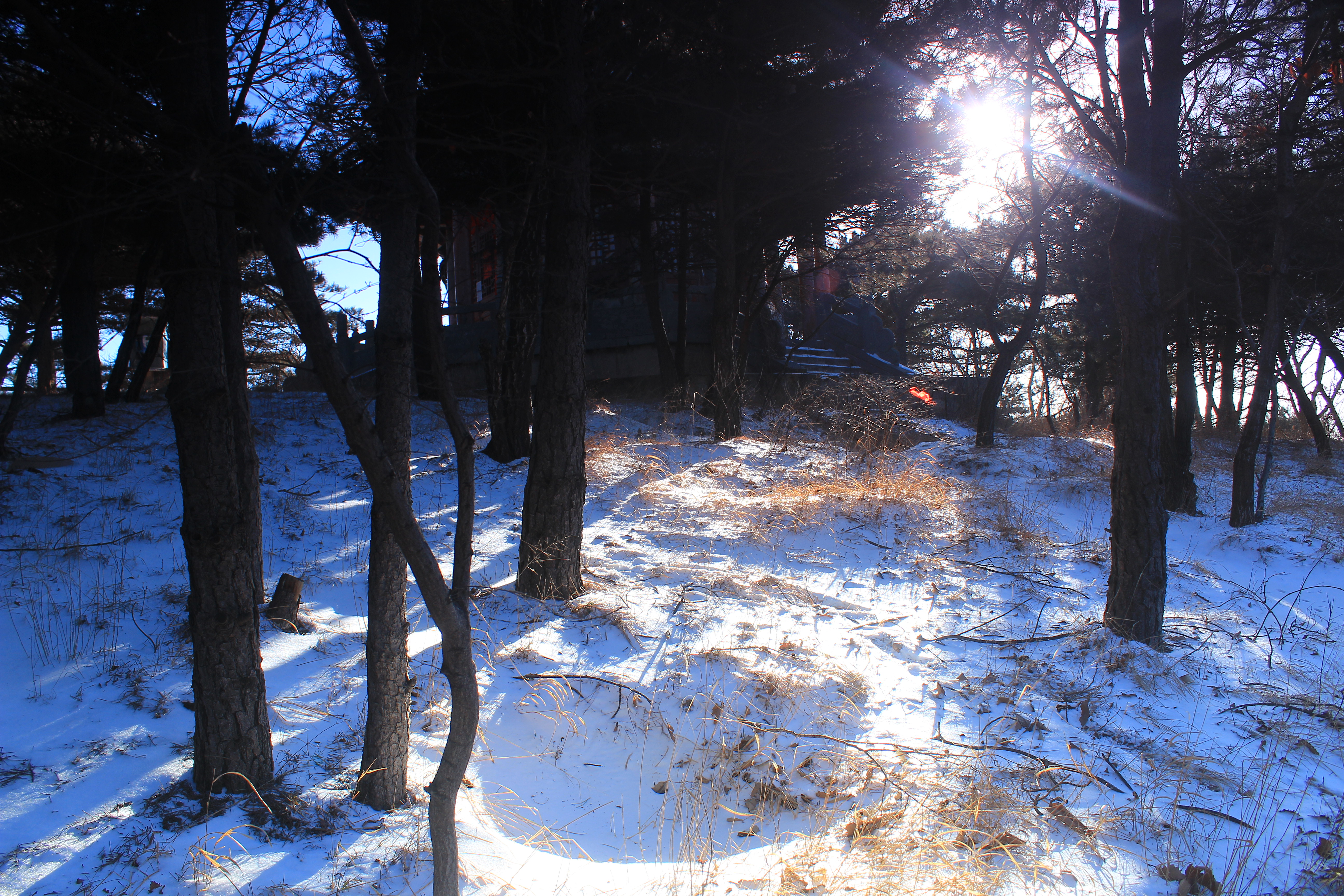 嵩山残雪